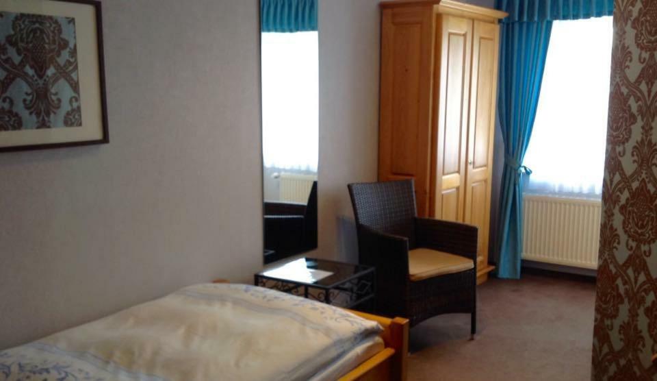 Haus Diana Bed and Breakfast Dottingen  Eksteriør billede
