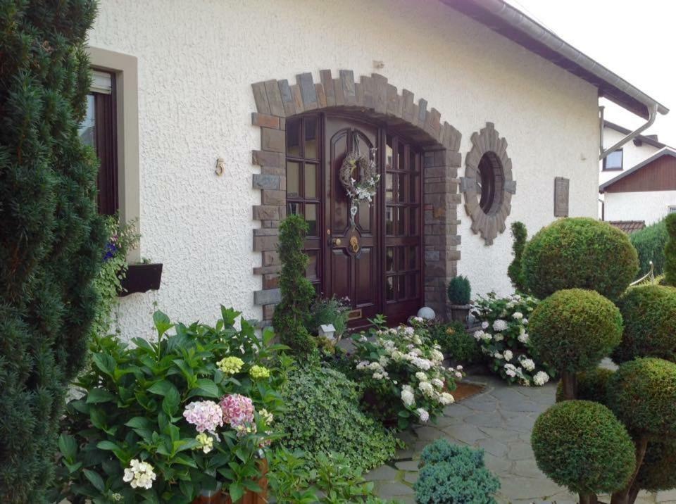 Haus Diana Bed and Breakfast Dottingen  Eksteriør billede