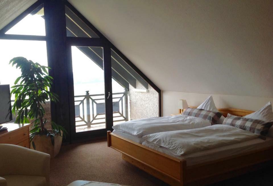 Haus Diana Bed and Breakfast Dottingen  Eksteriør billede